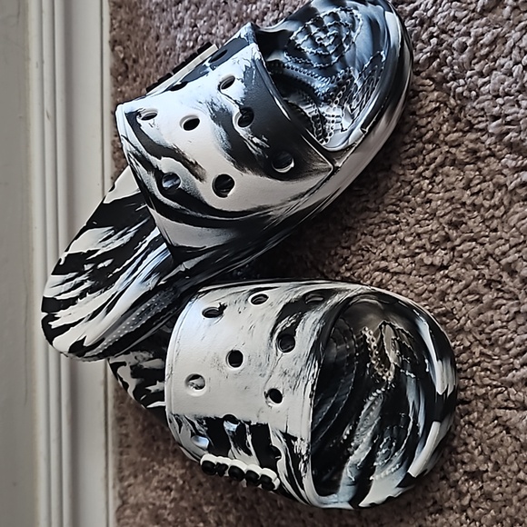 CROCS Marbled Tie Dyed Slides Sandals - Picture 3 of 9